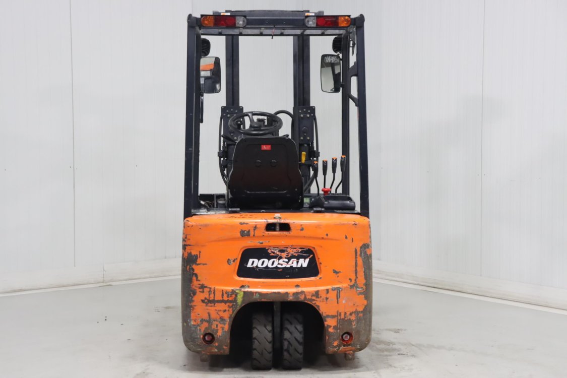 Doosan B18T-5 - Dq42 5 - DQ42